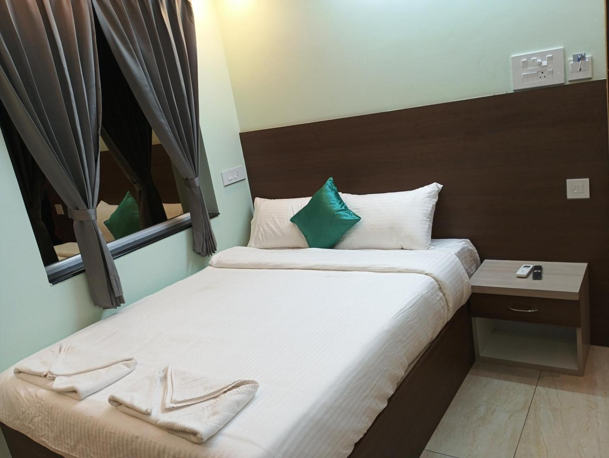 Malar Park Hotel Tiruvannāmalai Екстериор снимка